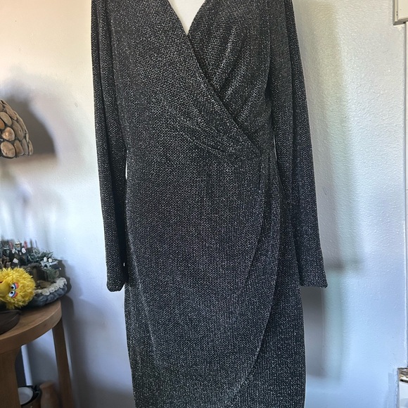 Covington womens Long Sleebve Shimmer & Shine Vneck Dress Dress - Picture 3 of 6